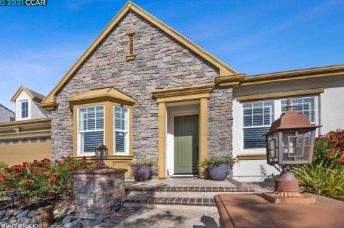 5523 Belarus St, Danville, CA 94506-5045