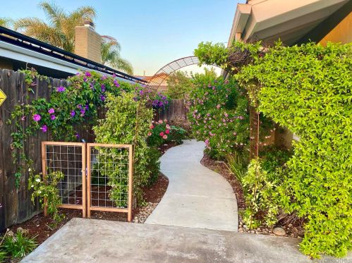 4725 Normandie Pl, La Mesa, CA 91942-8542