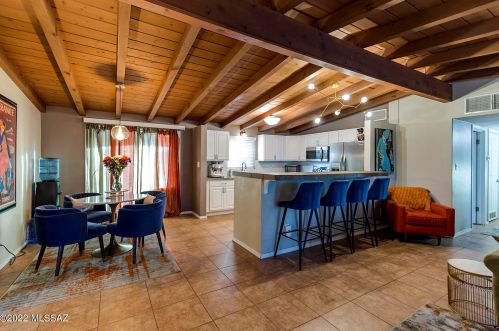 6744 Koralee St, Tucson AZ  85710-1033 exterior