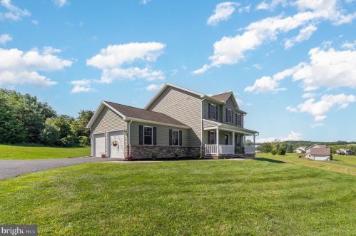 107 Old Mill Rd, Shermansdale, PA 17090-8603