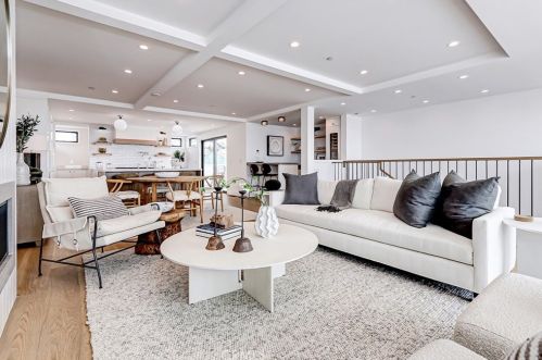 413 Bayview Dr, Manhattan Beach CA  90266-5717 exterior