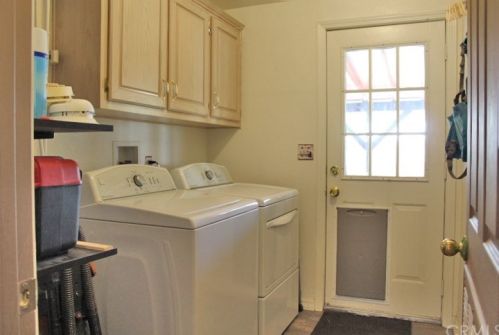 1045 Wendy Ave, Big Bear City CA  92314-9612 exterior