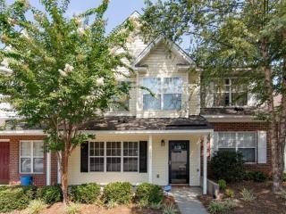 327 Malamute Ln, Greensboro, NC 27407-2773