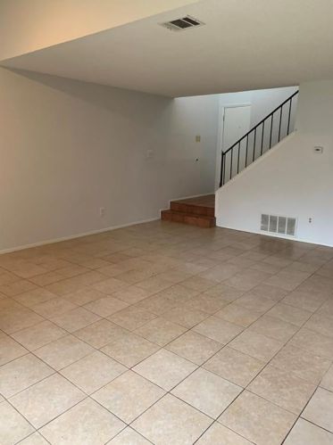 6600 Deatonhill Dr, Austin TX  78745-4724 exterior