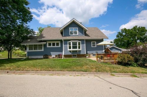 1529 East Ave, Red Wing, MN 55066-3518