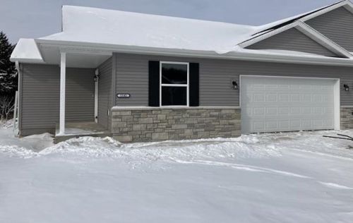 1520 Mistral Ln, Fond Du Lac, WI 54937-8030