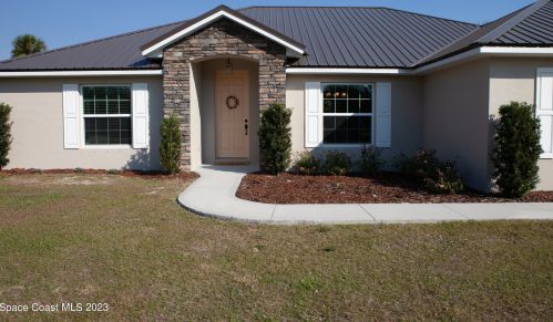 3376 Orlando Ave, Mims, FL 32754-5137