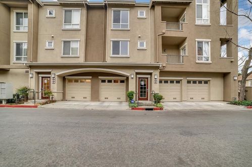 494 White Chapel Ave, San Jose, CA 95136-3724