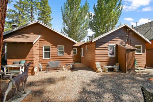 802 Big Bear Blvd, Big Bear City CA  92314-9669 exterior