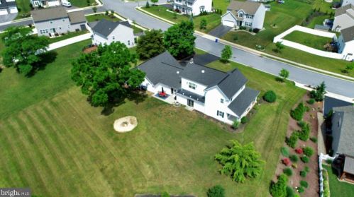 102 Allegheny Ln, Carlisle PA  17013-9103 exterior