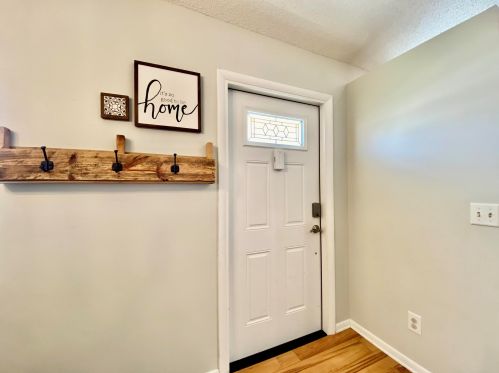 201 Wandering Trl, Jupiter, FL 33458-7330
