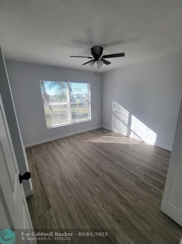 149 Dabou Loop, Belle Glade FL  33430-4284 exterior