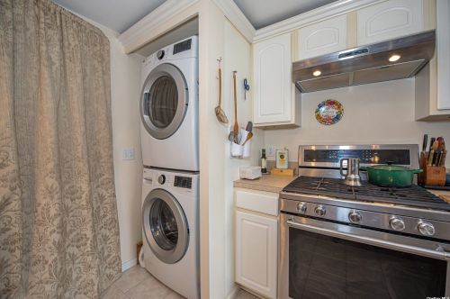 20 Washington Pl, Northport NY  11768-2936 exterior