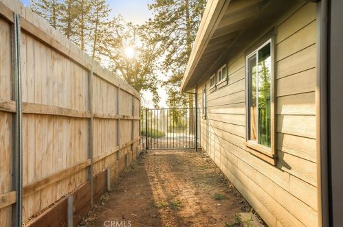 6306 Graham Rd, Paradise CA  95969-3104 exterior