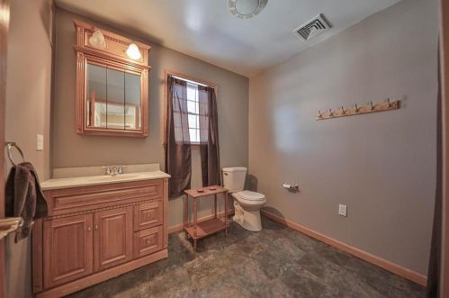 4121 Green Pond Rd, Easton PA  18045-2509 exterior