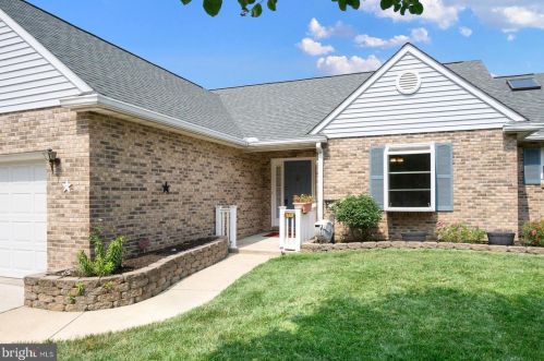 14 Edgewood Ave, New Castle, DE 19720-3509
