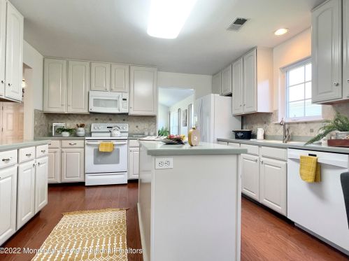 58 Ivy Hill Rd, Lakewood NJ  08701-5772 exterior