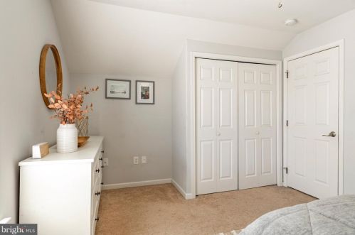 25 Summerlyn Dr, Ephrata PA  17522-9331 exterior