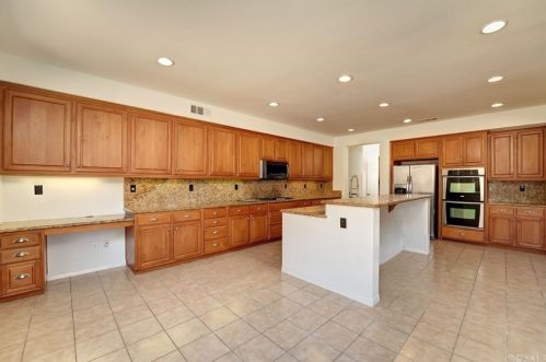 11233 Armour Ave, Beaumont CA  92223-7464 exterior