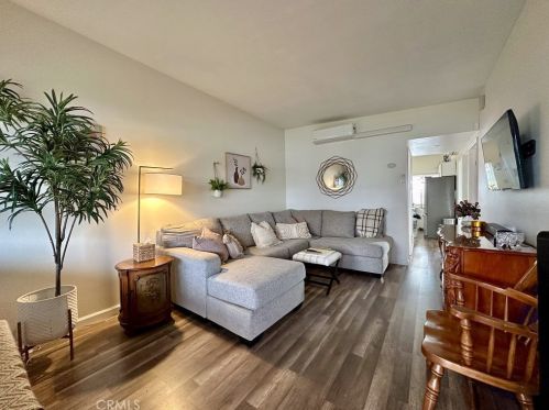 656 Illinois Ave, Beaumont, CA 92223-2557
