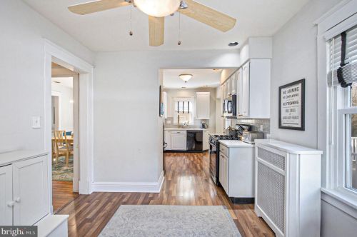 33 Vassar Rd, Camden NJ  08106-1623 exterior