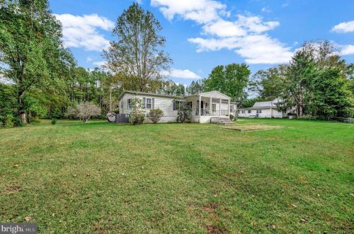 6705 Fisher Dr, Spotsylvania VA  22551-2613 exterior