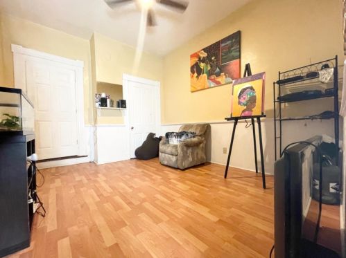 1706 Denham St, Cincinnati, OH 45225-1927