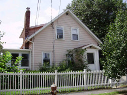 62 Pond St, Newton, MA 02458-1397