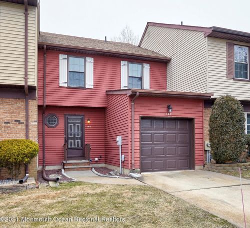 140 Pendleton Pl, Old Bridge, NJ 08857-2857
