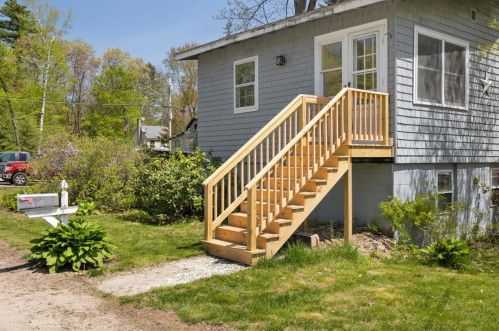 47 Great Pond Rd, Kingston NH  03848-3741 exterior