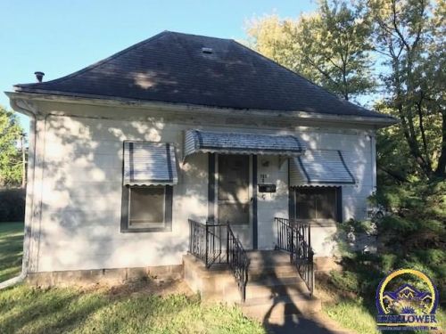 101 Constitution St, Emporia, KS 66801-4620