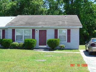 108 Stallion Dr, Jacksonville NC  28540-7208 exterior