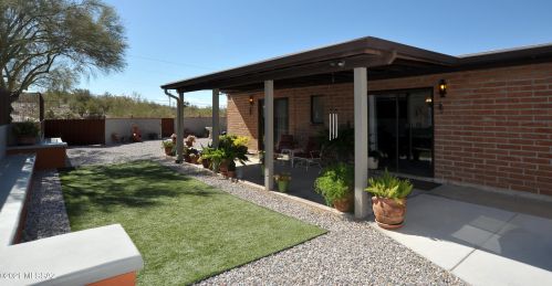 5200 Calle Del Ciervo, Tucson AZ 85750-1812 exterior