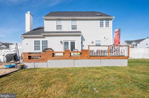 11 Gusty Ct, Charles Town WV  25414-3918 exterior