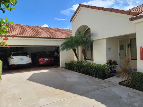 505 Sea Oats Dr, West Palm Beach, FL 33408-1432
