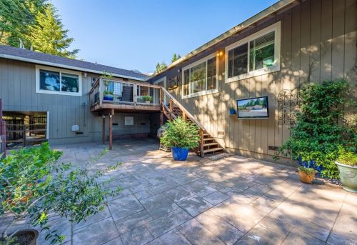 2691 Coyote Rd, Willits CA  95490-9034 exterior