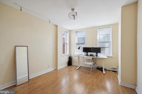 1419 4 St, Philadelphia PA  19147-0059 exterior