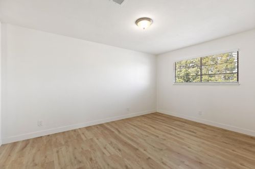 1238 Steven Dr, West Pittsburg CA  94565-6415 exterior