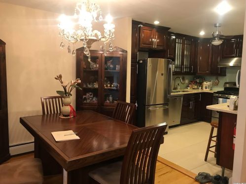 141-37 84th Dr, Jamaica, NY 11435-2411