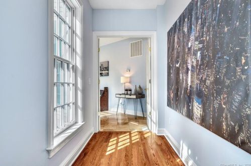 323 Smith Ridge Rd, New Canaan CT  06840-3625 exterior