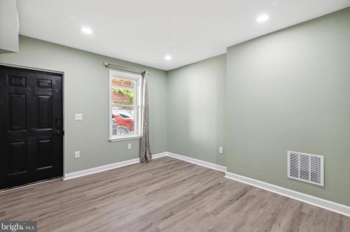 736 Roosevelt Ave, Norristown PA  19401-5504 exterior