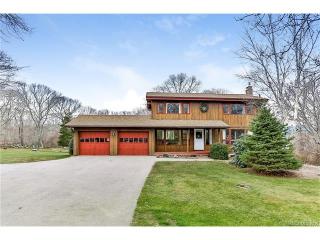 18 Pellegrino Rd, Stonington, CT 06378-2128