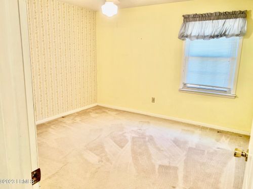 927 Magnolia Bluff Cir, Beaufort SC  29902-6921 exterior