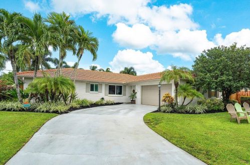 2538 13th St, Boynton Beach, FL 33426-7414