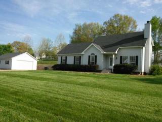 412 Martin Rd, Clarksville, TN 37042-6956
