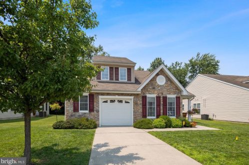 15 Meadowview Dr, Pilesgrove NJ  08098-2539 exterior