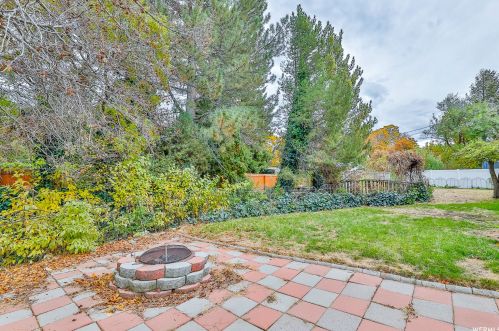 1096 Cambridge Rd, West Kaysville UT  84037-1305 exterior