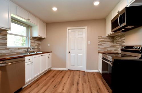 2616 Texas St, Dinsmore, TX 77488-2642