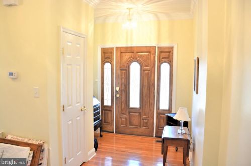 140 Donna Dr, Woodstock VA  22664-1146 exterior