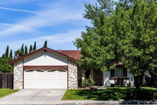 2989 Gulf Dr, Fairfield, CA 94533-7006